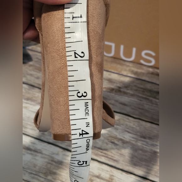 🤎 JUST FAB - BEIGE STACKED HEEL SANDAL - Picture 7 of 7